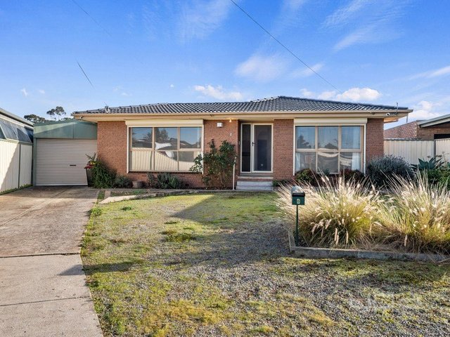 8 Bell Court, VIC 3337