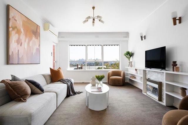 15/2 Brook Street, VIC 3122