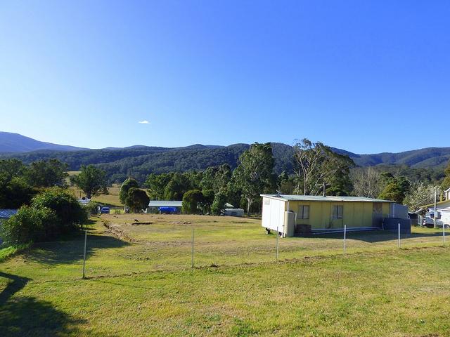 23 Nangutta St, NSW 2550
