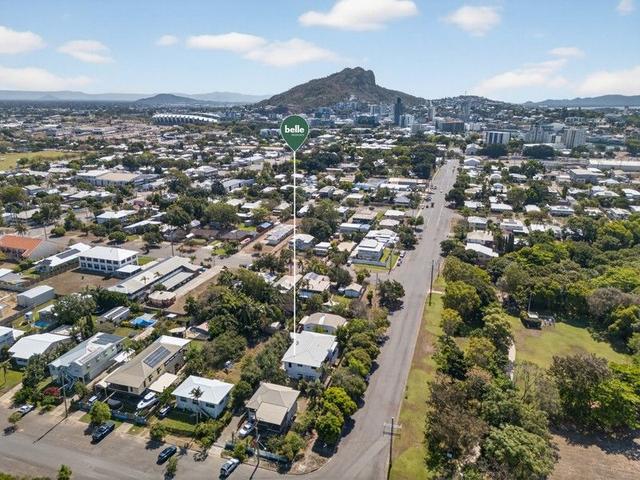 1/44a Hubert  Street, QLD 4810
