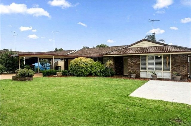 10 Ploughman  Crescent, NSW 2747