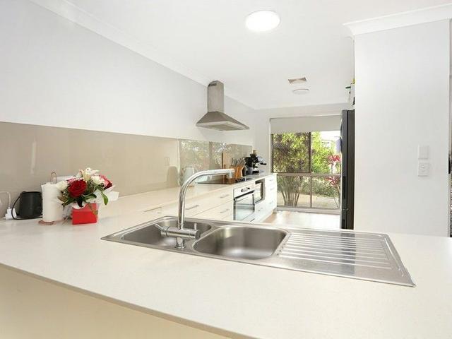 8 Barra Crt, QLD 4226