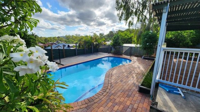 876 Rode Road, QLD 4053