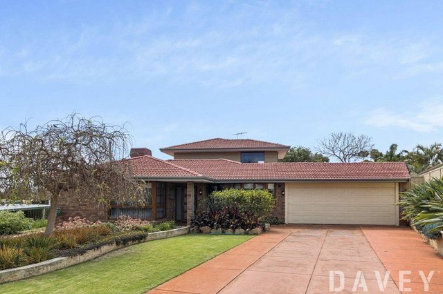 15 Stratford Place, WA 6026