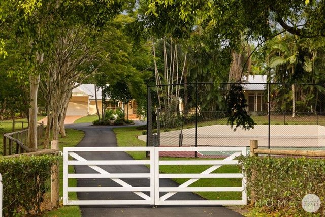 8 Gleneagle Court, QLD 4556