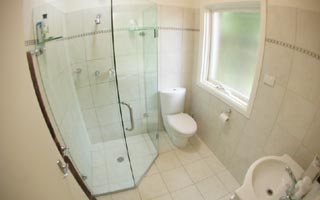 Ensuite (2003-10-31)