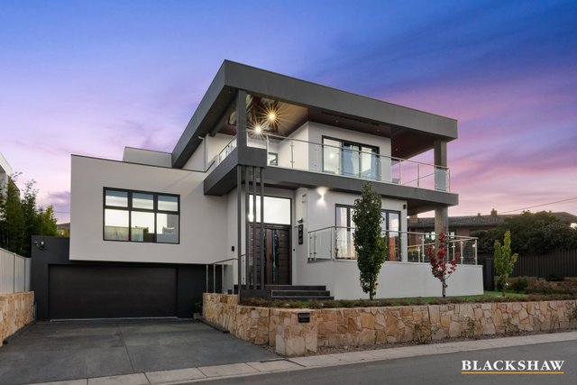 19 Walter Hood Lane, ACT 2603