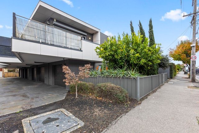 1/145 Bell Street, VIC 3058