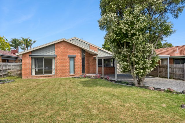 15 Kempston Court, VIC 3178