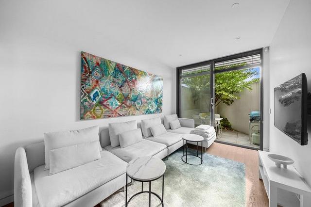 2/444 Glenferrie Road, VIC 3144