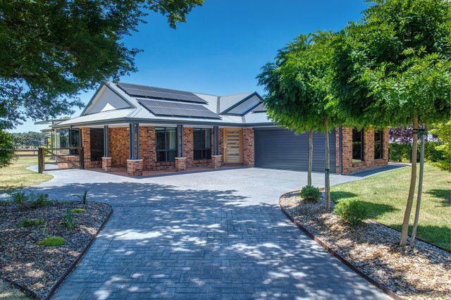 11 Victor Crescent, NSW 2577