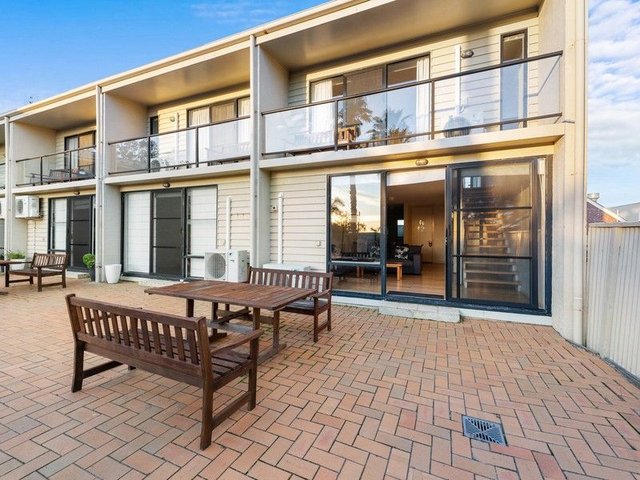 4/9 Kurnai Avenue, VIC 3904