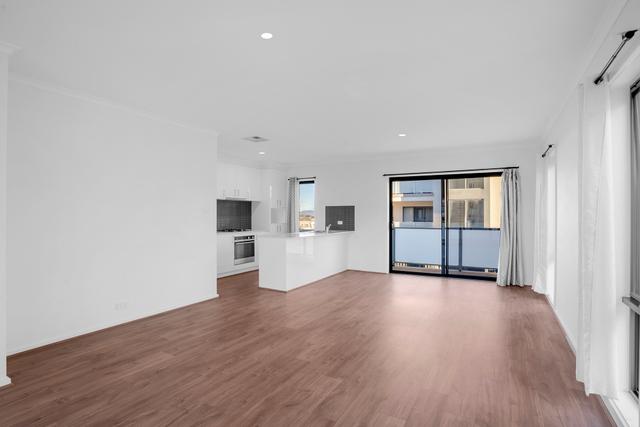 22/12 Dulcie Holland Crescent, ACT 2914