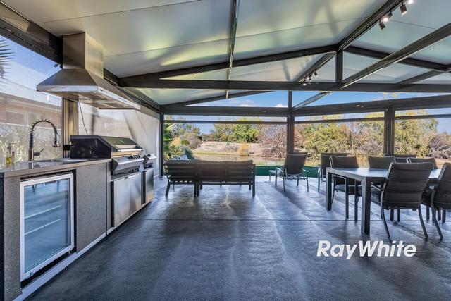 24 Kingfisher Drive West, NSW 2731