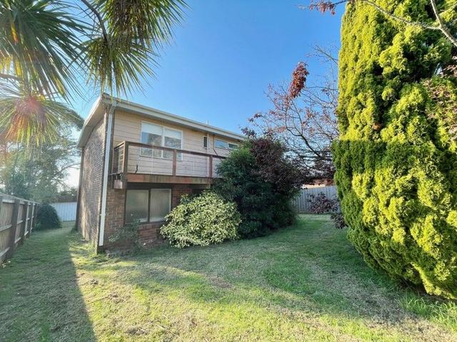 10 Dahlia Street, VIC 3936