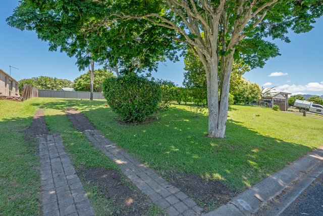 8 Worland Drive, NSW 2452