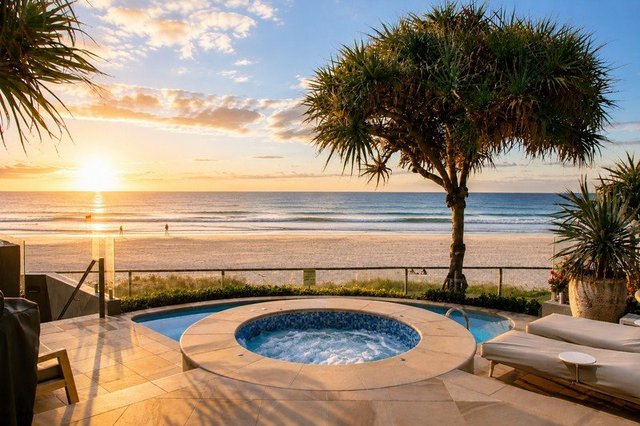 3/3511 Main Beach Parade, QLD 4217