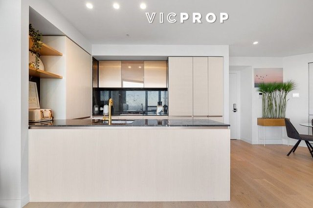 7805/224 La Trobe Street, VIC 3000