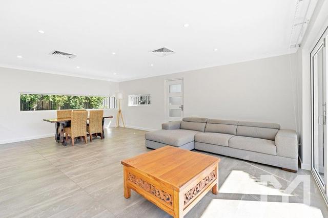 37 Erpingham Road, WA 6163