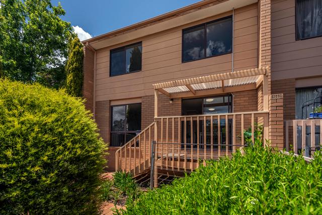 6 Hallen Close, ACT 2606