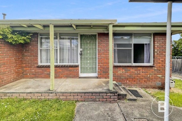 4/64 Longley Street, VIC 3350