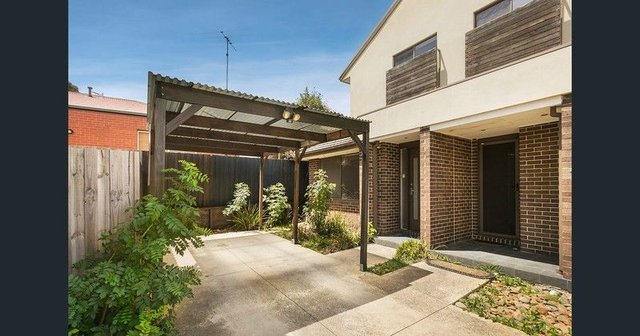 4/4 Strachan Street, VIC 3046