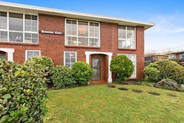 2/135 Beach Road, VIC 3195