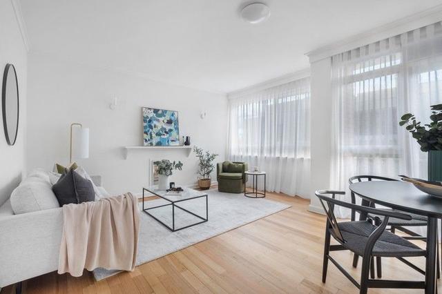 2/64 Stanhope Street, VIC 3144