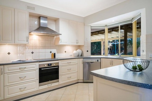 12 Bocaccio Court, WA 6020