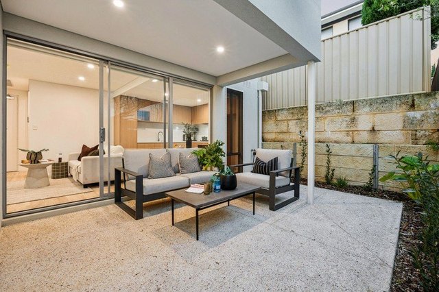 4/218 Ewen Street, WA 6018