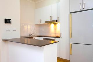 Kitchen (2012-08-24)