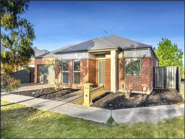 18 Rothesay Avenue, VIC 3026
