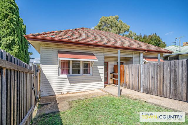 1/166 Donnelly Street, NSW 2350