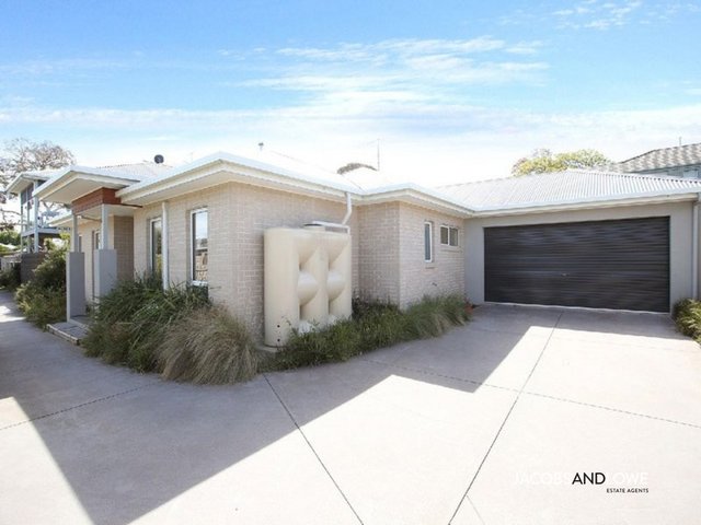 2/42 Van Ness Avenue, VIC 3931