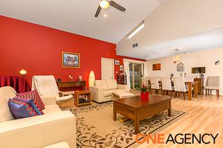 Living Room (2016-10-09)