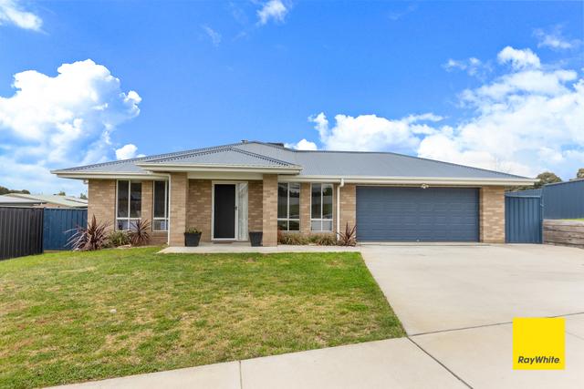 2 Chinnery Close, NSW 2621