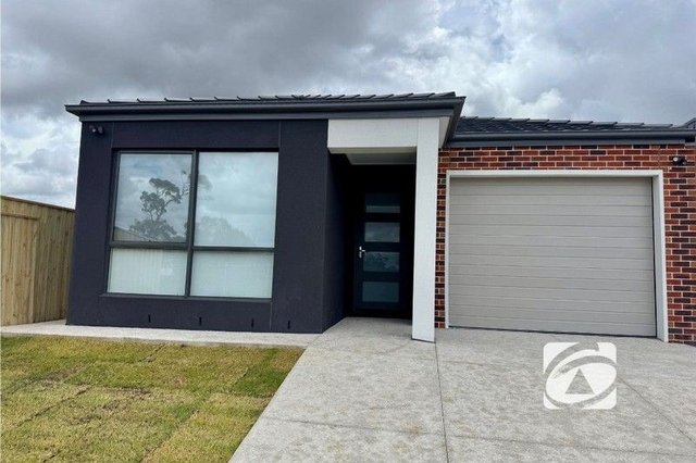 25 Wattle Crescent, VIC 3807