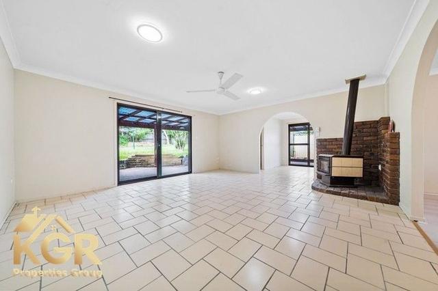 9 Feluga Street, QLD 4128