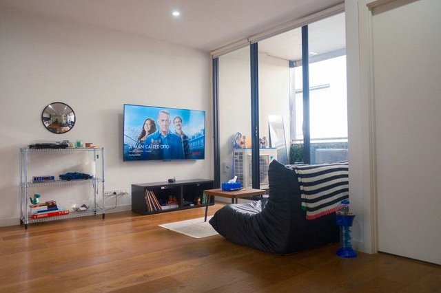 14/2 West St, VIC 3056