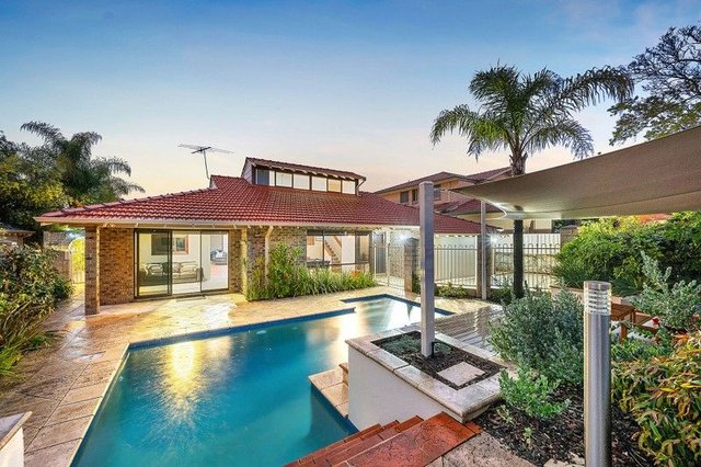 30 Mantua Crescent, WA 6018