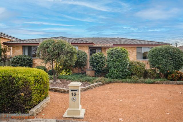 12 Burrinjuck Crescent, ACT 2611