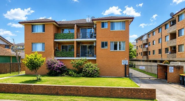 9/62 Harris Street, NSW 2165