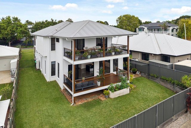 4 Sovereign Place, QLD 4035