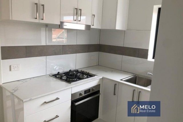 2/21B Military Road, VIC 3034