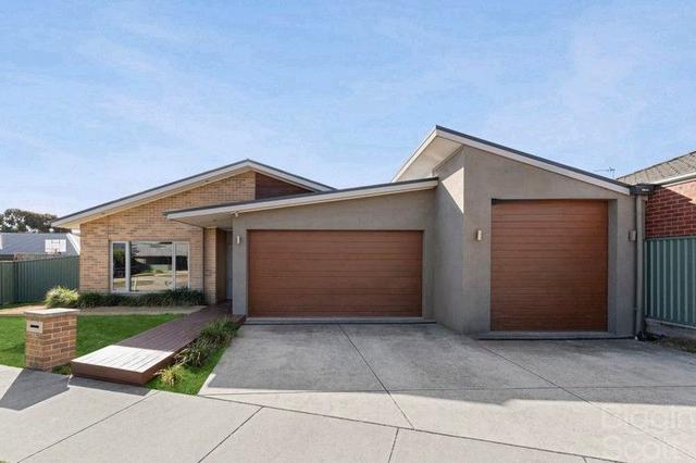 15 Caviar Court, VIC 3352