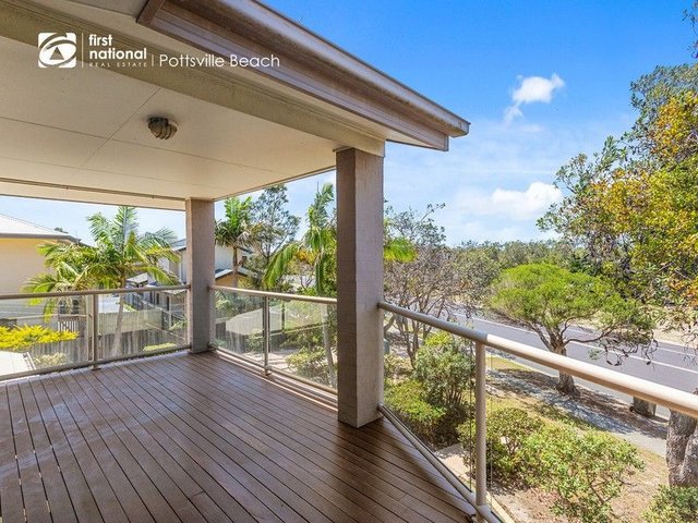 1/8 Overall Drive, NSW 2489