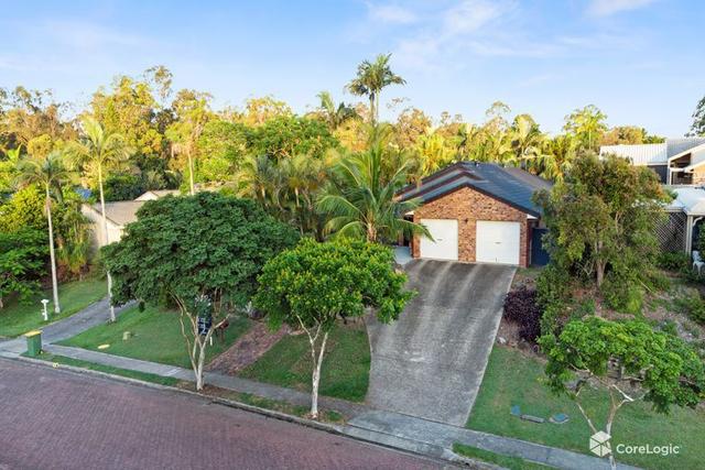 7 The Boulevard, QLD 4035