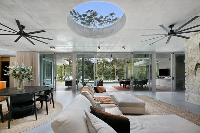 33 Monday Drive, QLD 4228