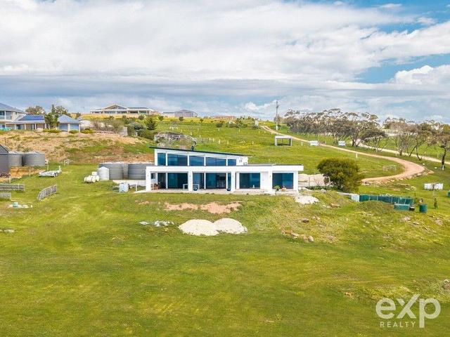 69 Tiatukia Drive, SA 5607