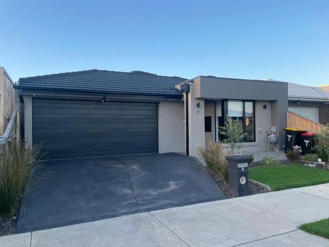 7 Platypus Chase, VIC 3753